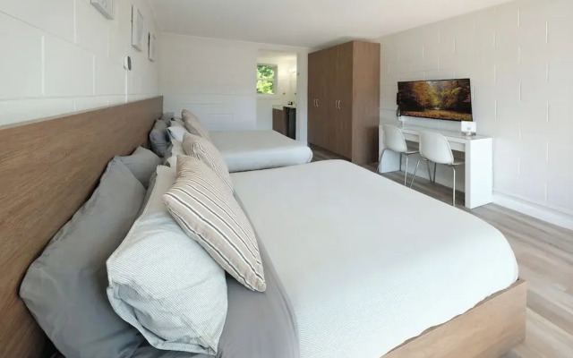 Stay Inn Muskoka