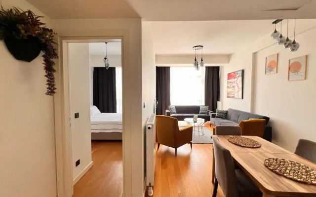 G Tower Residence Luxury Apartment