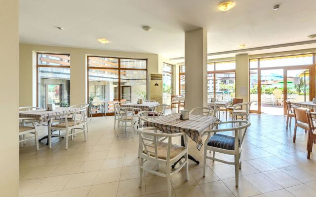 Festa Gardenia Hills