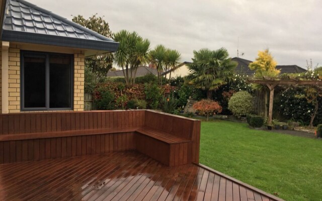 Huntington Holiday House