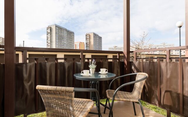 Apartments Malczewskiego 7 by Renters