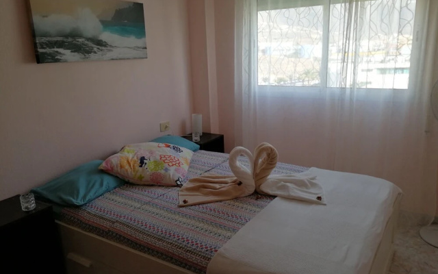 THE HAPPINESS PENTHOUSE Stylish Dream Holidays!