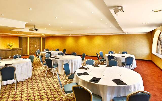 Hilton Alexandria King's Ranch