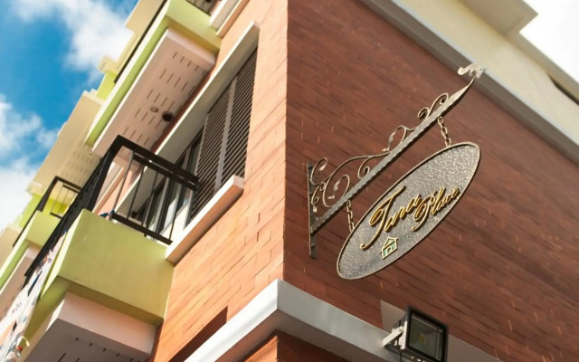 Tara Place