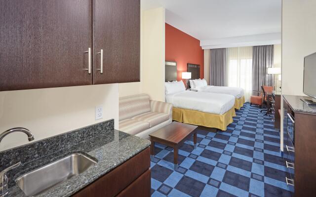 Holiday Inn Express Hotel & Suites Columbia Univ Area-Hwy 63, an IHG Hotel