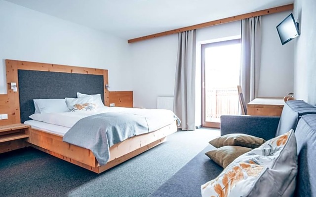 SchönBerg hotel. b&b.