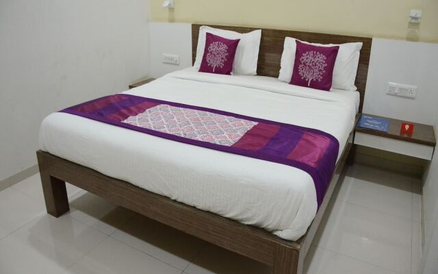 OYO 4017 Hotel Grand Ashwin 1