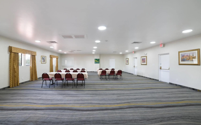 Quality Inn & Suites Goodyear - Phoenix West