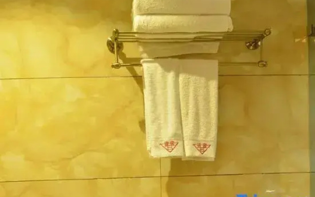 Yiyi 8 Business Hotel