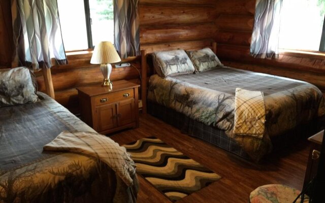 Summit River Lodge & Campsites