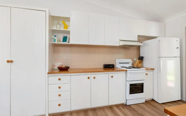 Golden Sands - Pet Friendly - 2 Mins Walk to Beach