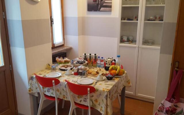 B&B Rufhouse