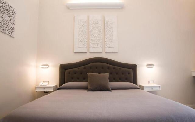 Royal Rooms Luxury Suite