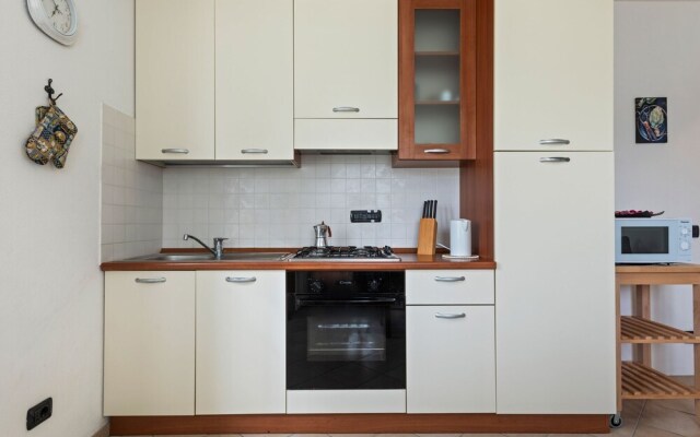 Traditional Holiday Home in Moneglia With Private Terrace