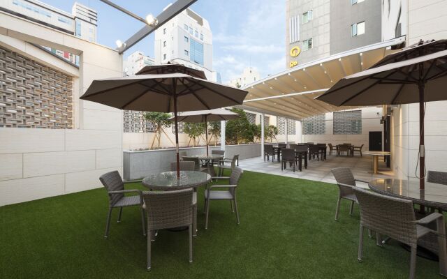 Yeonsan Hound Hotel