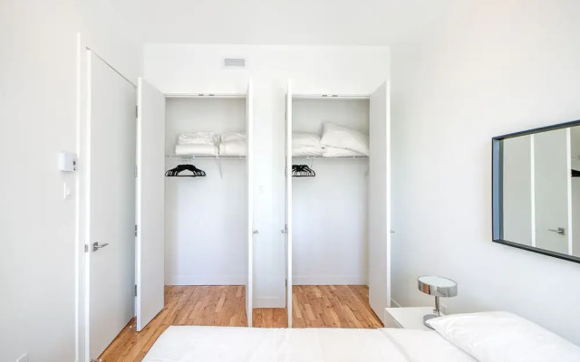 Plaza 2&3 Luxury Large Party Penthouse Liv MTL