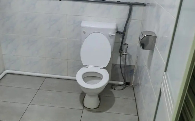 OYO Home 90402 Lumut Guest House