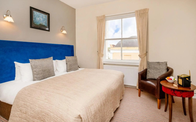 Clifton Hotel