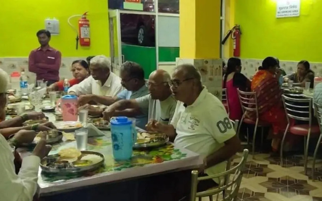 Hotel Blue Bird Nest