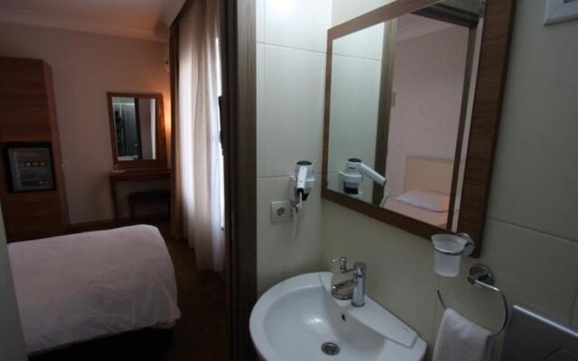Antana Hotel