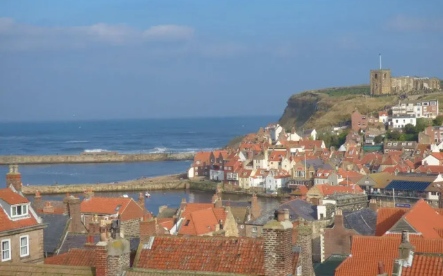 The Office Gardens, Apartment 1
