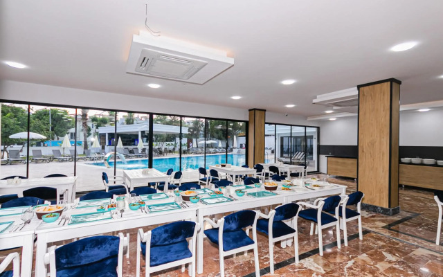 Lara World Hotel