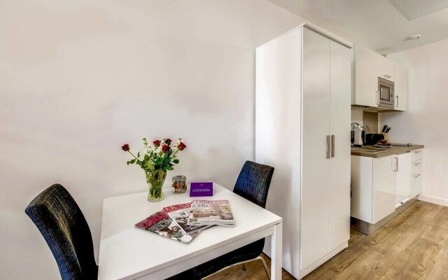 Bright And Modern Studio In Liverpool City Centre!