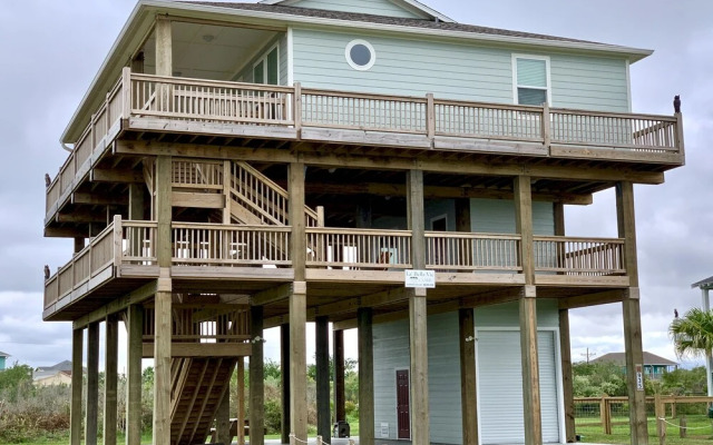 La` Bella Vie by RedAwning