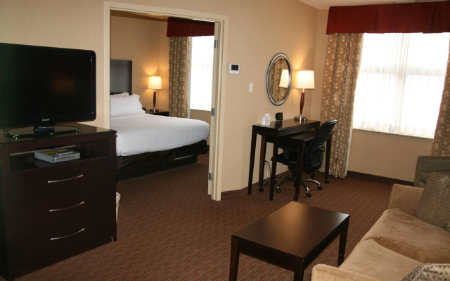 Holiday Inn Express & Suites Buffalo Downtown - Medical CTR by IHG