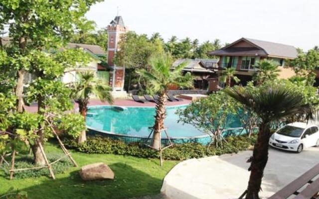 The Grace Amphawa Resort
