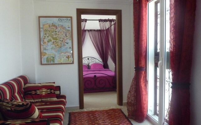 House With 3 Bedrooms in Houmt Souk, With Wonderful sea View, Private