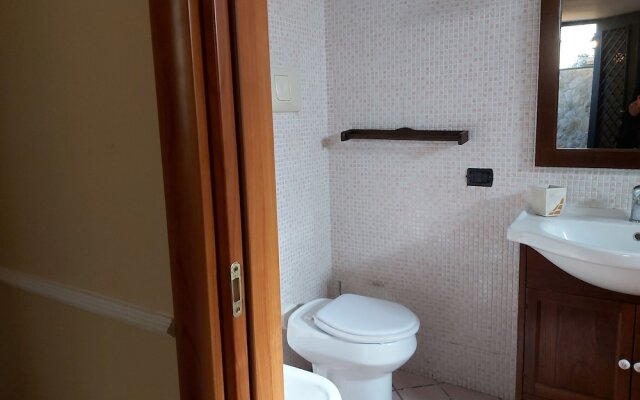 Lavish Holiday Home in Napoli With Swimming Pool