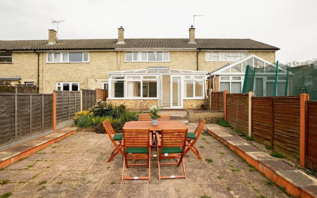 Skyvillion - 3bed Home W Grdn For A Family Getaway