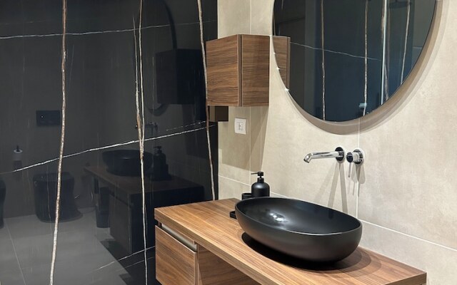 golden suites 2