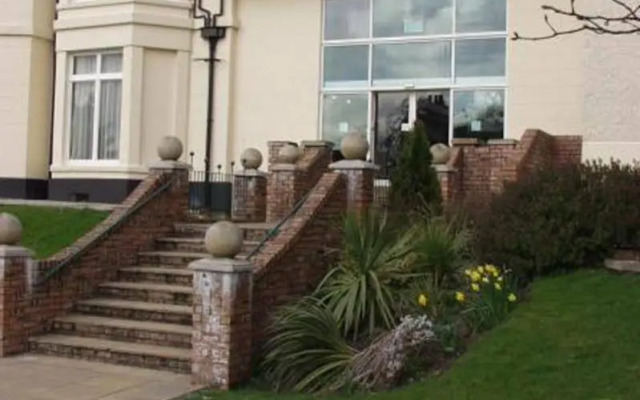 Devonshire House Hotel