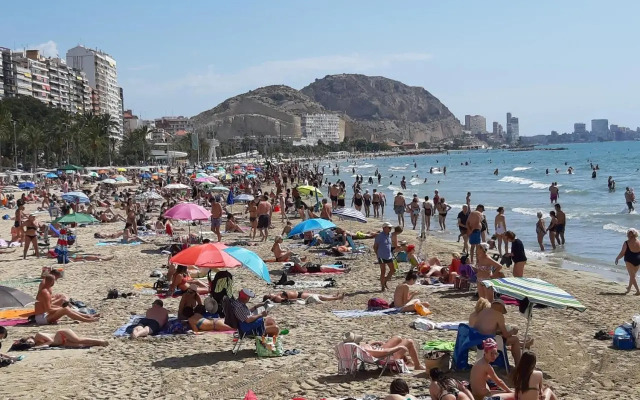 Apartamento Grande-Centro Barrio Playa