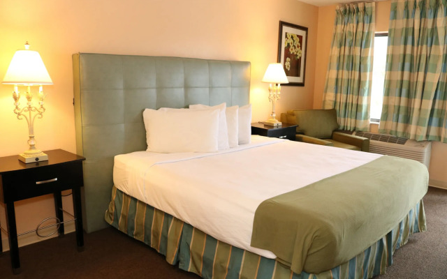 Shining Light Inn & Suites