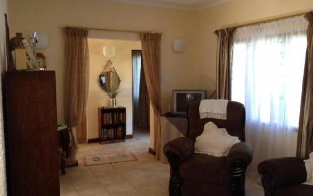 Lusaka Guest House 2-Bedrooms + ensuite bathrooms, Chudleigh, Lusaka