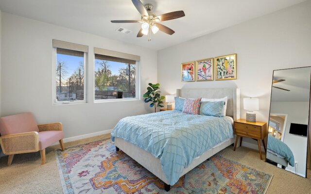 Hollys Parkside Haven- Guest House Included