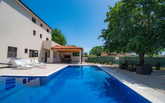 Holiday House near Porec