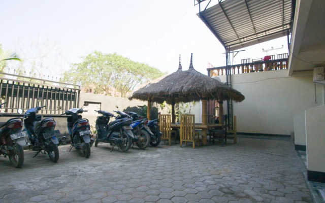 RedDoorz @ Mawun Street Kuta