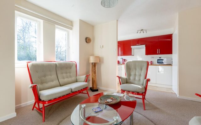 409 Cosy and Quiet 1 Bedroom Apartment in Canonmills With Parking