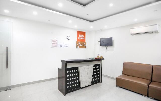 FabHotel Royal Stay I