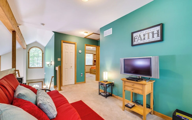 Deck & Screened Porch: Pocono Lake Vacation Rental