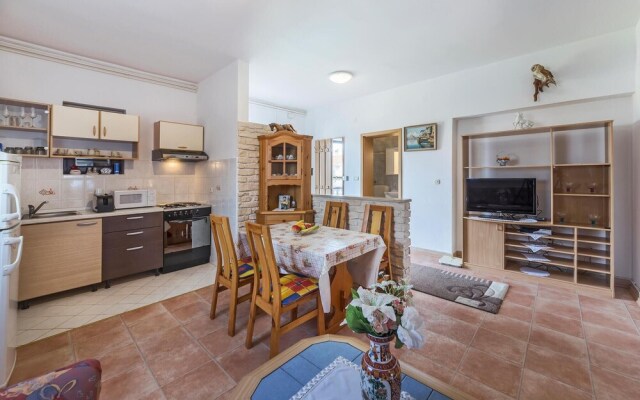 Beautiful Apartment in Pula With Wifi and 3 Bedrooms