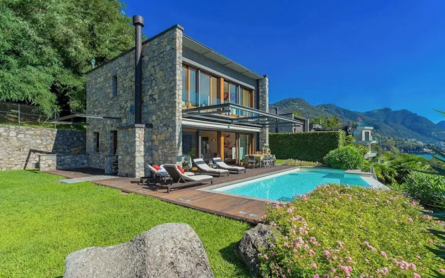 Villa Infinity by Rent all Como