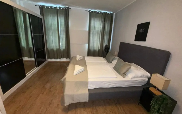 2BR Apartment 10 Min Walk to Westbahnhof