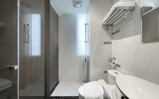 CHECK inn Taichung Qinghai