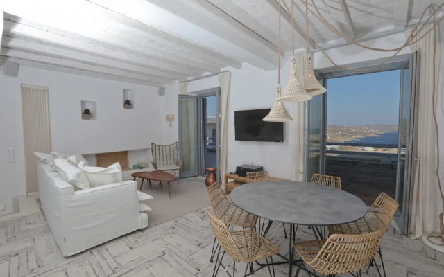 Villa Moonflower