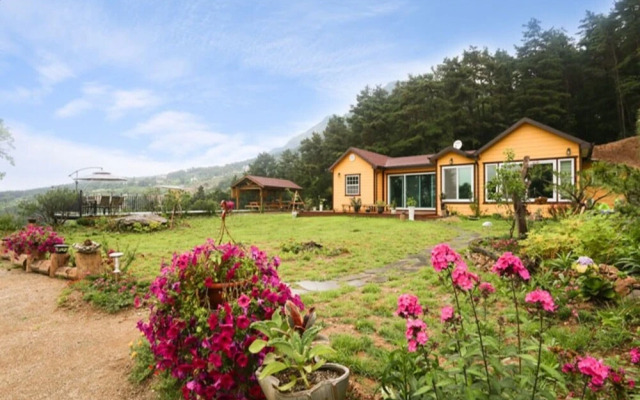 Yangpyeong Shija House Pension